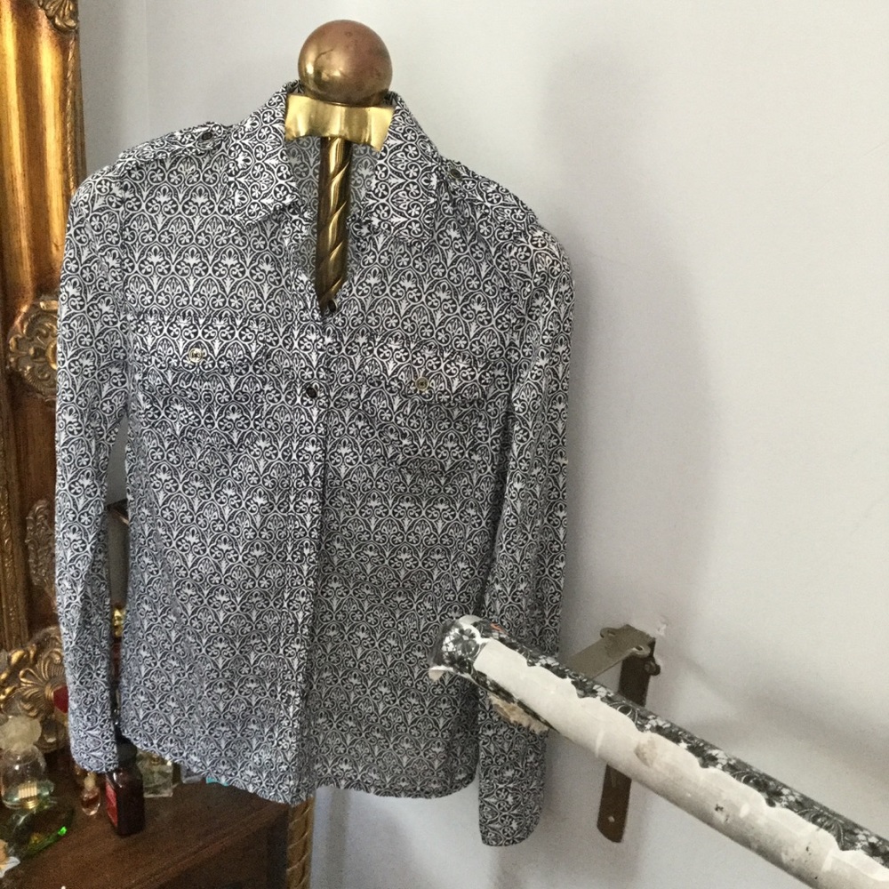 Tory Burch Size 2 Gem